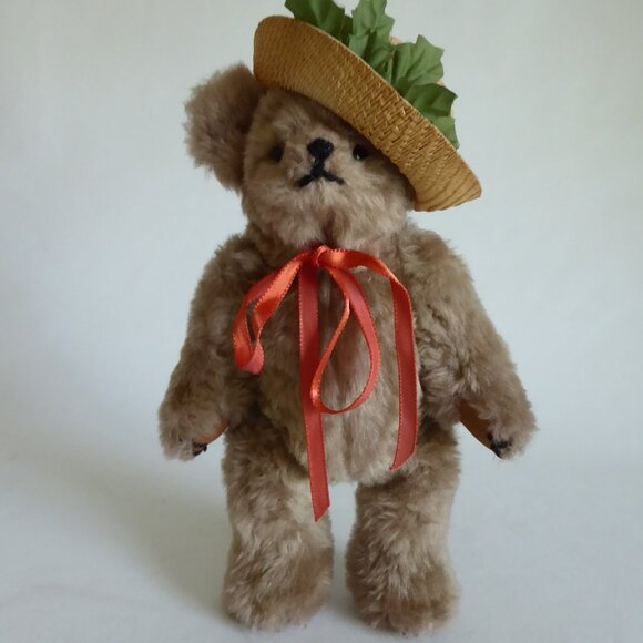 VINTAGE ECHOES OF THE PAST MOHAIR JOINTED TEDDY BEAR WICKER CHAIR - Picture 2 of 16